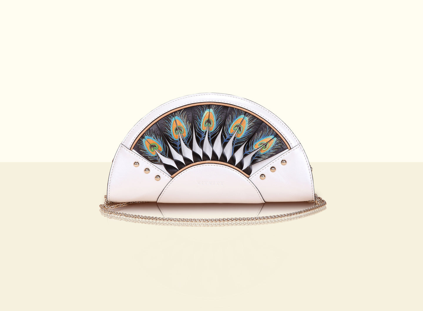 Exquisite Fan Clutch - Pearl White and Black