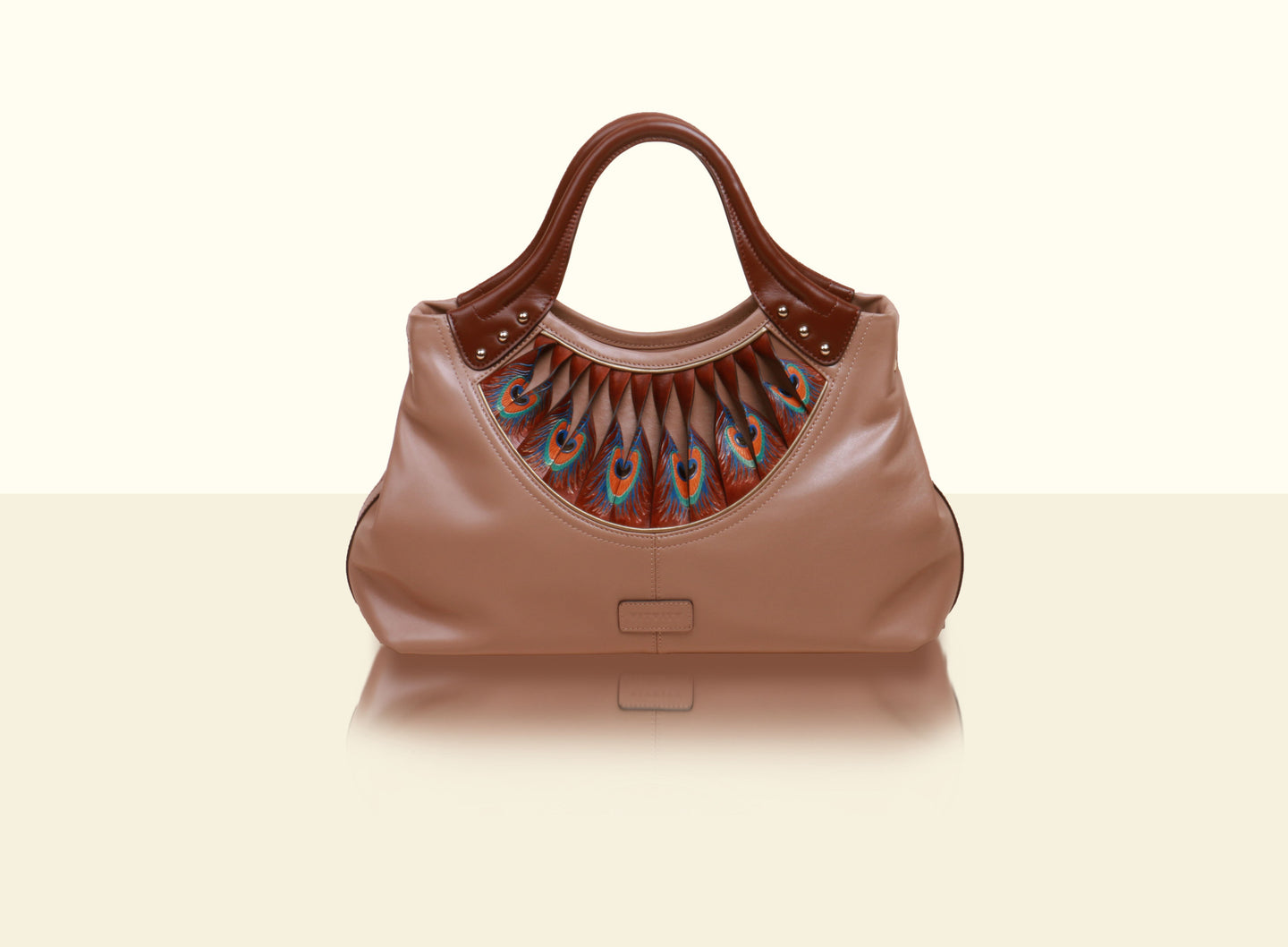 Exquisite Fan Top Handle - Deep Apricot and Brown