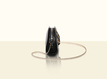 Exquisite Fan Clutch - Black