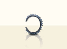 Preorder - Shimmering Yu Bracelet - Blue